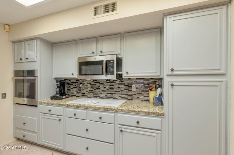 8-web-or-mls-Qp-1165