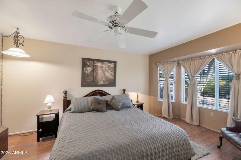 12-web-or-mls-Qp-1177