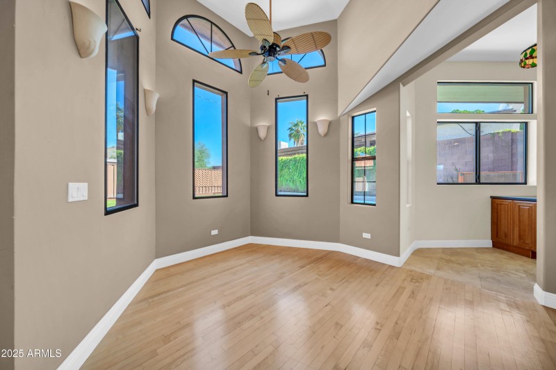 1450 E Royal Palm Rd-40