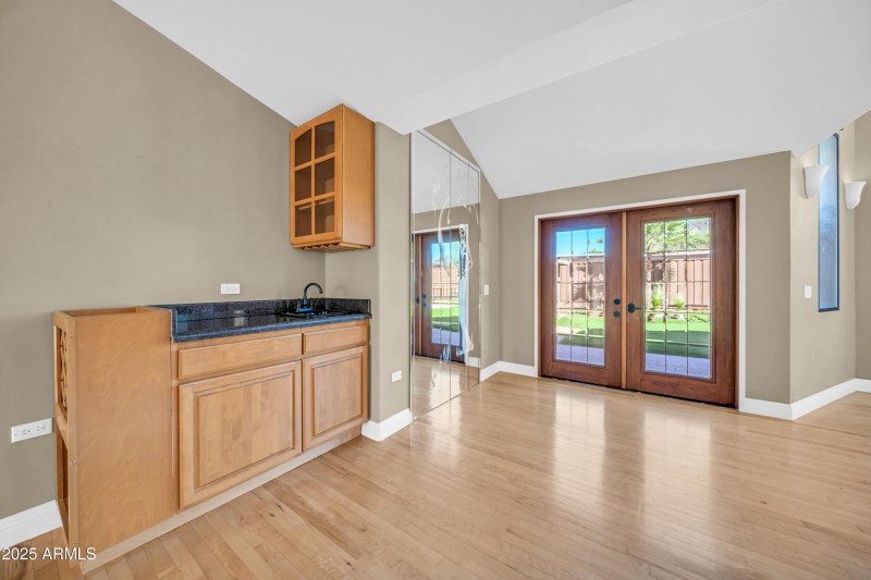 1450 E Royal Palm Rd-44