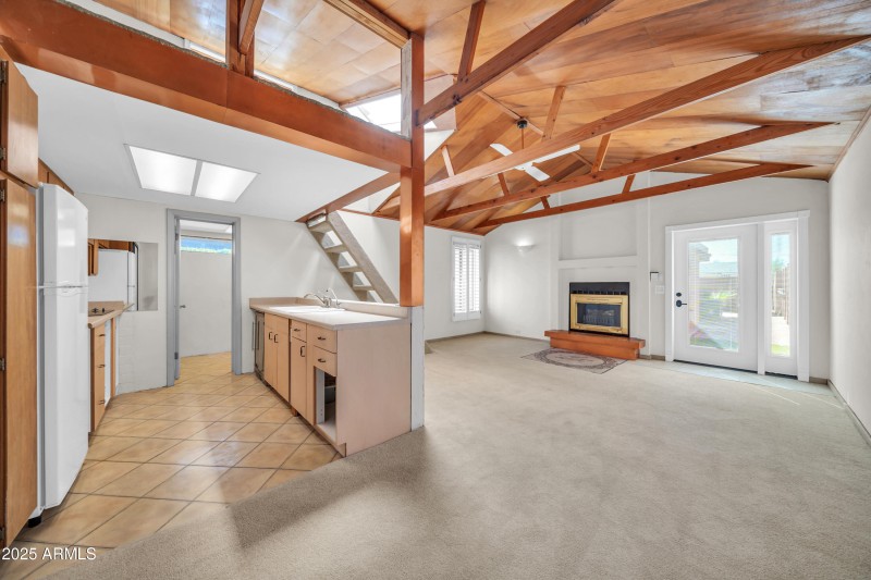 1450 E Royal Palm Rd-8