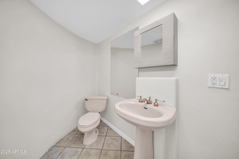 1450 E Royal Palm Rd-42