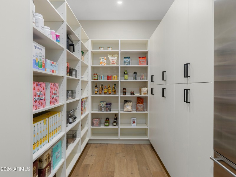 20oversized kitchen pantry2