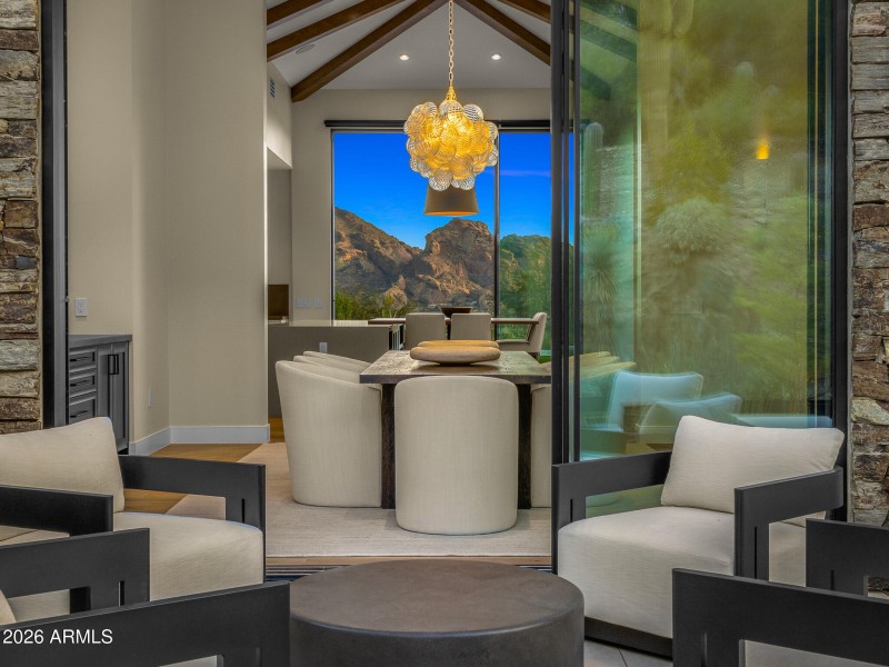 66seamless indoor outdoor living mountai