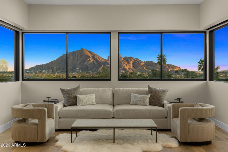 73primary bedroom lounge_twilight