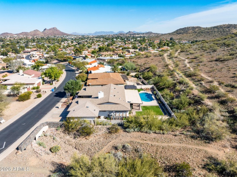 Close to Hiking and Golf