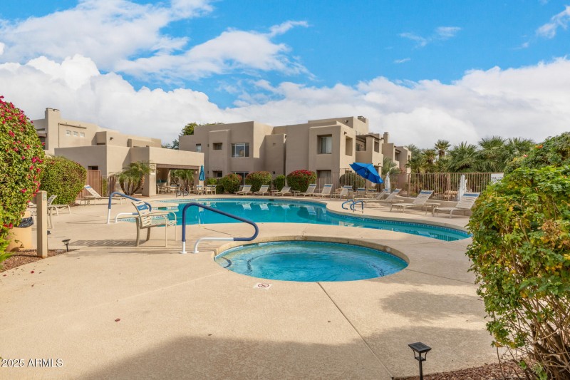 Community Spa and Pool