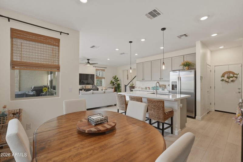 Dining Area & Kitchen