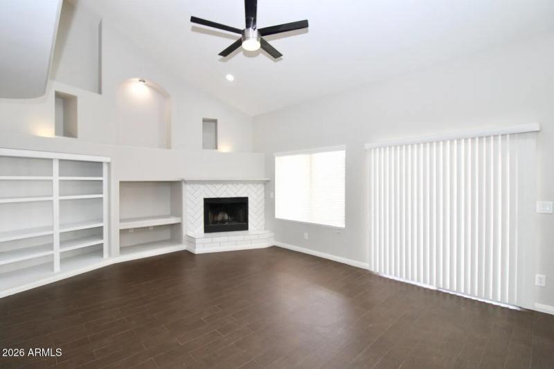 40a9e140edeae4112ea79b2b5aff8452-uncropp