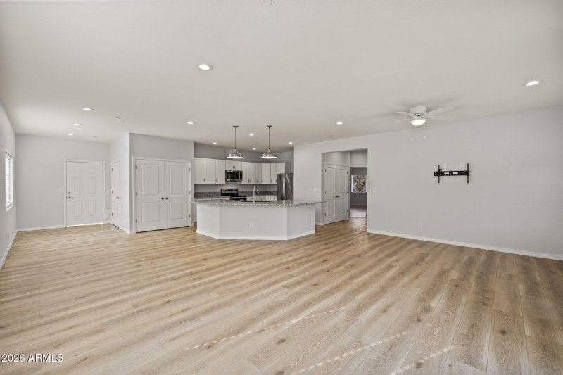 20-web-or-mls-6C1A2408