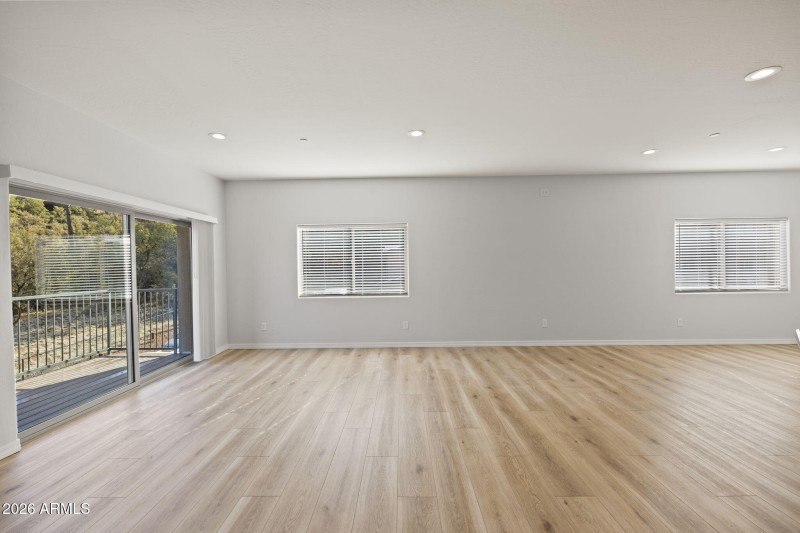 21-web-or-mls-6C1A2413