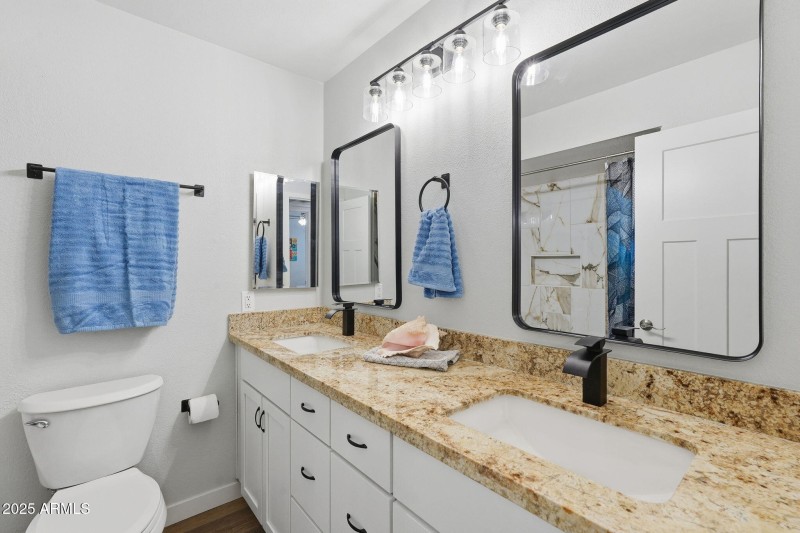 Guest Bath Double Sinks