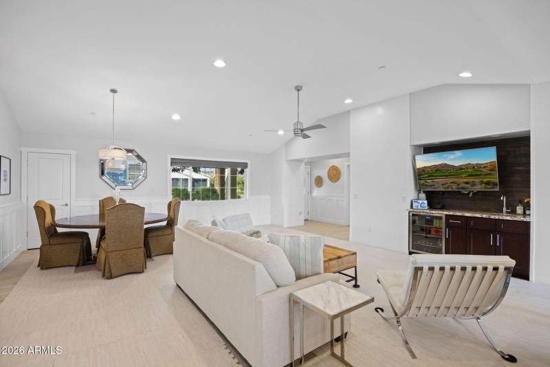 10-web-or-mls-3621-n-kachina-ln