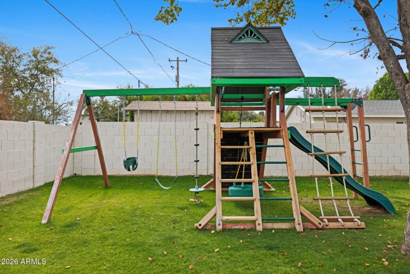 42-web-or-mls-3621-n-kachina-ln