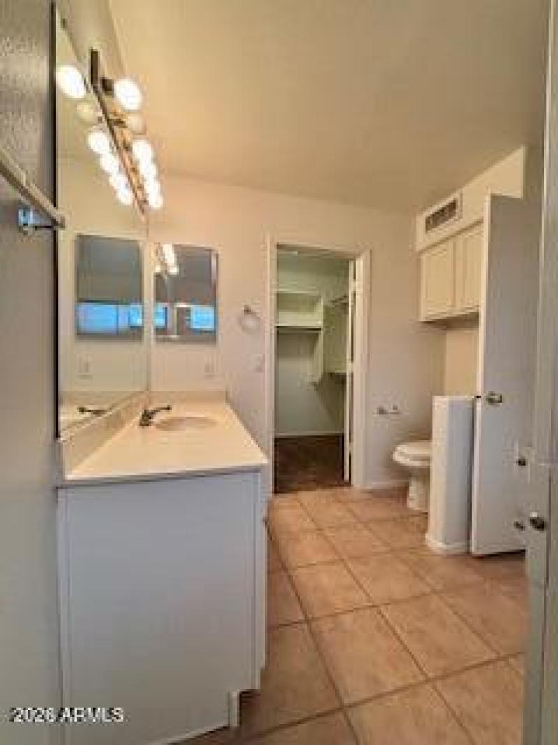 dd293f31-db77-4a25-a5aa-5dd9e48e493f