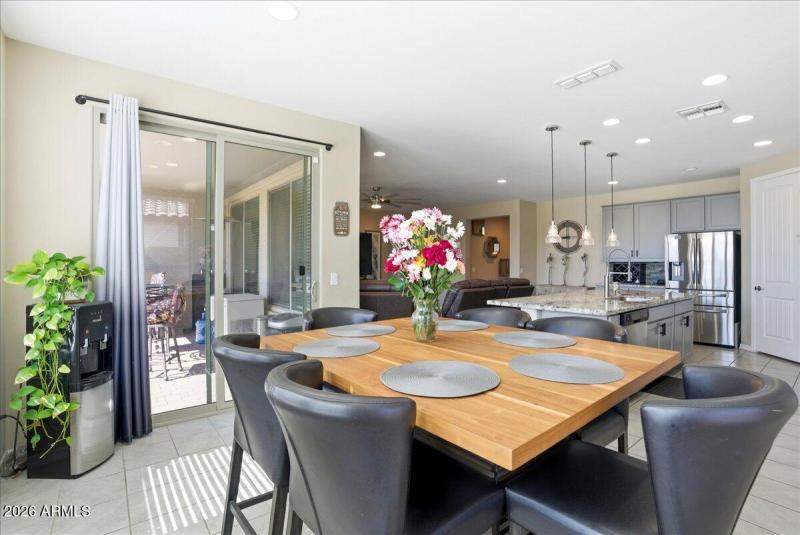 16-19861 W Buchanan_RedHogMedia