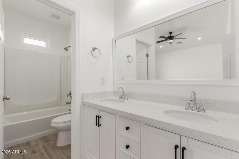 20251107070116949743000000-o