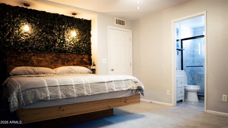 Master Bedroom/Ensuite Bathroom