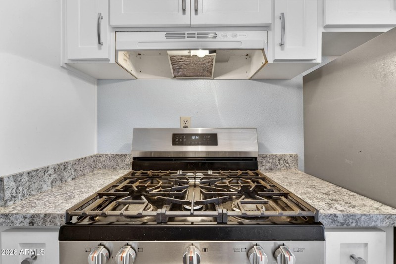 1701 W TUCKEY LN 206