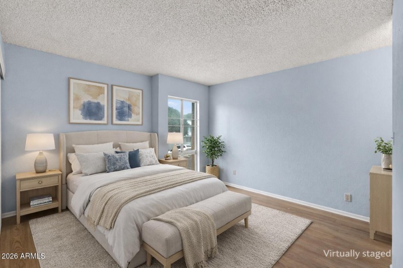 1701 W TUCKEY LN 206