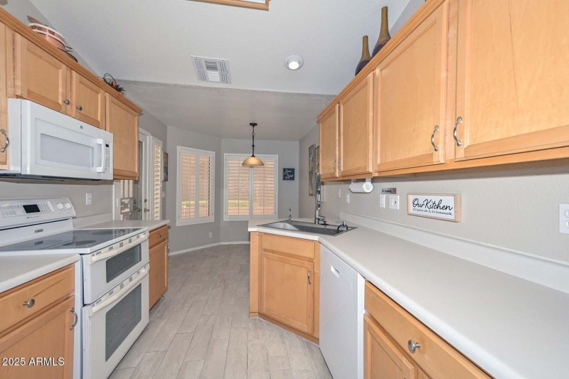 Kitchen-Breakfast Room