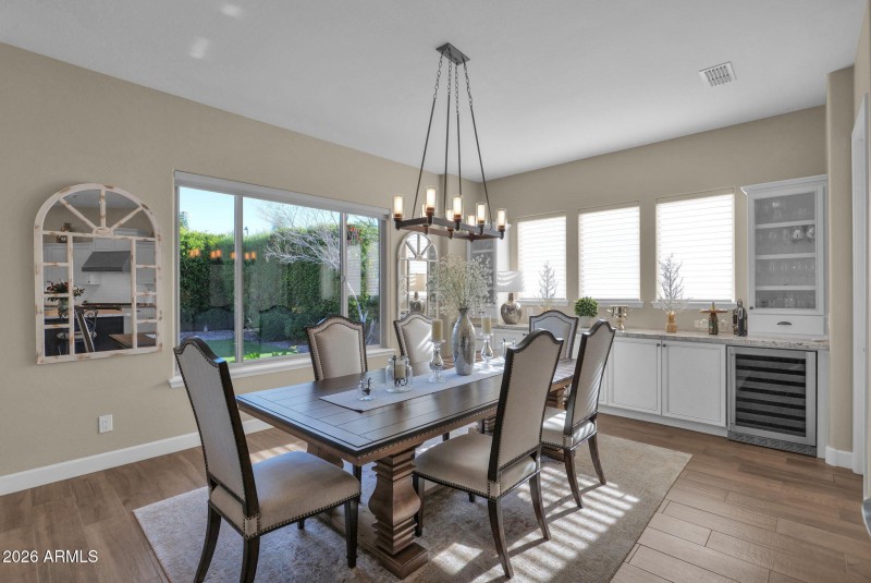 3746 Azalea - 24Dining