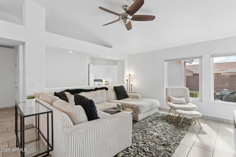 5-web-or-mls-901-w-juanita-ave