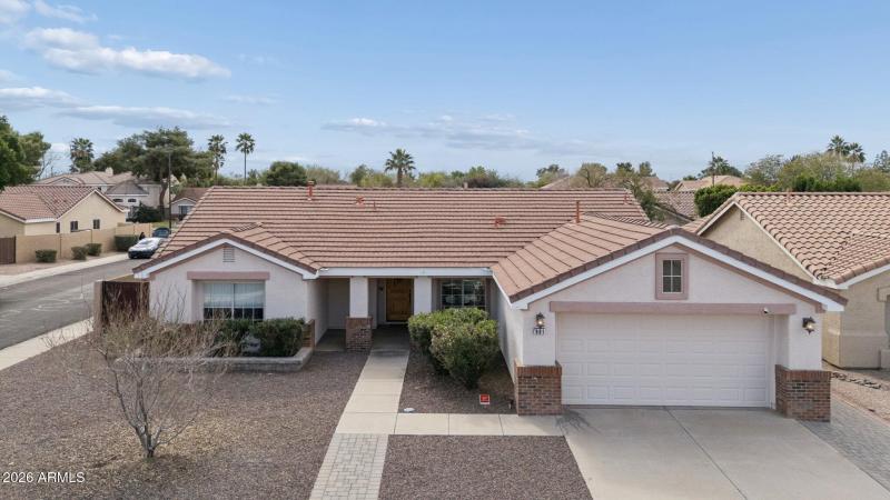 45-web-or-mls-901-w-juanita-ave