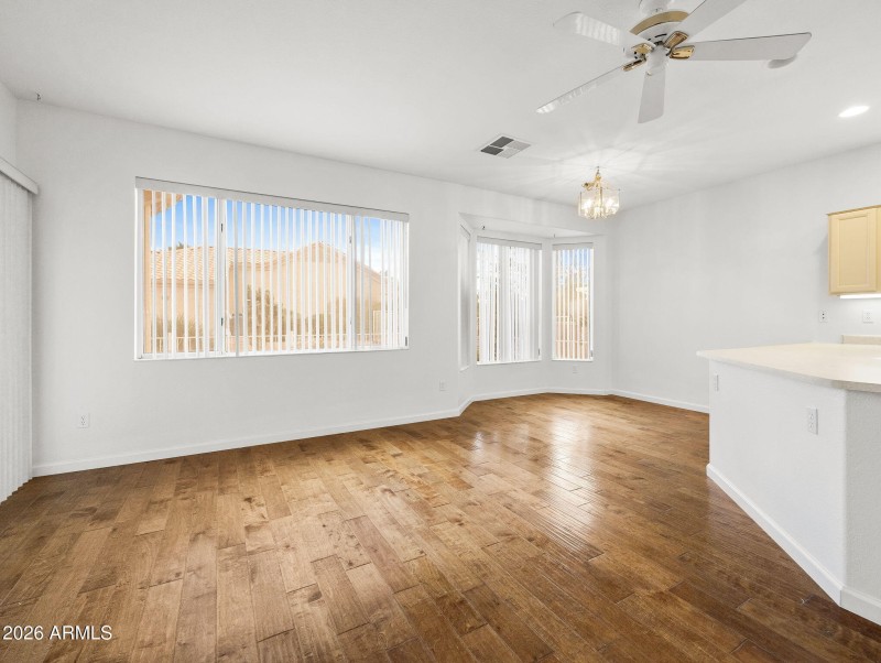 10-web-or-mls-22715 N Mazatlan Dr-10