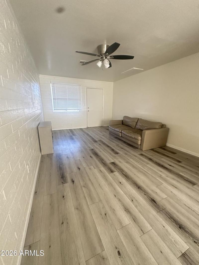 7b925c21-2b2b-49fe-a3a3-cc12b4201192