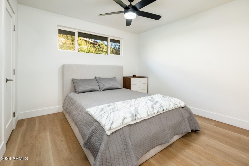 4112 N 6th Ave - MLS-21