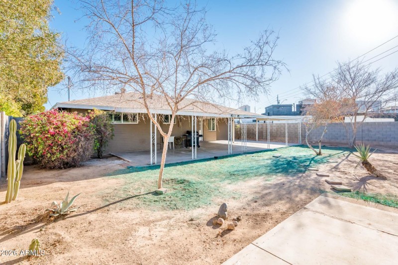 4112 N 6th Ave - MLS-25