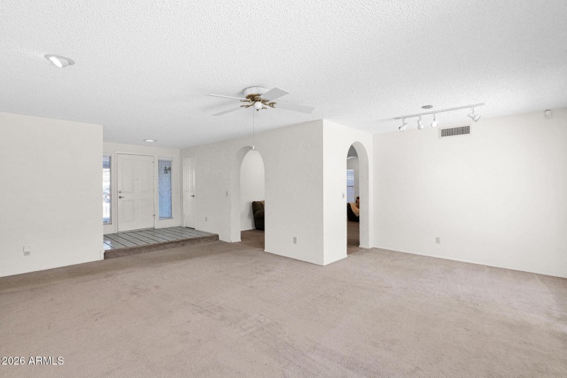 16-web-or-mls-P1514294