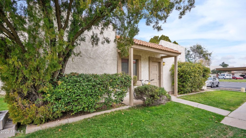 Parking right outside