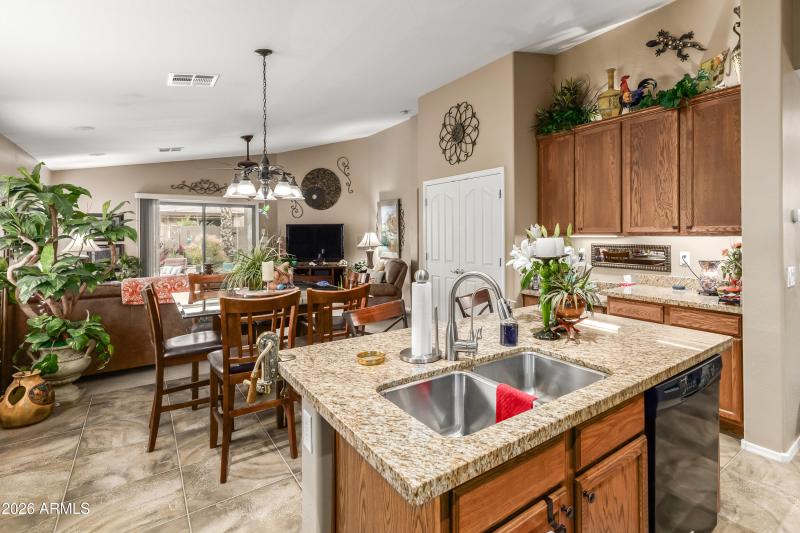 e18b2fef7d896418854cb72d9108865a