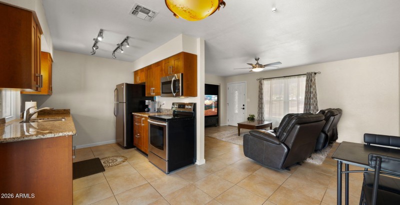 11-web-or-mls-Great Space