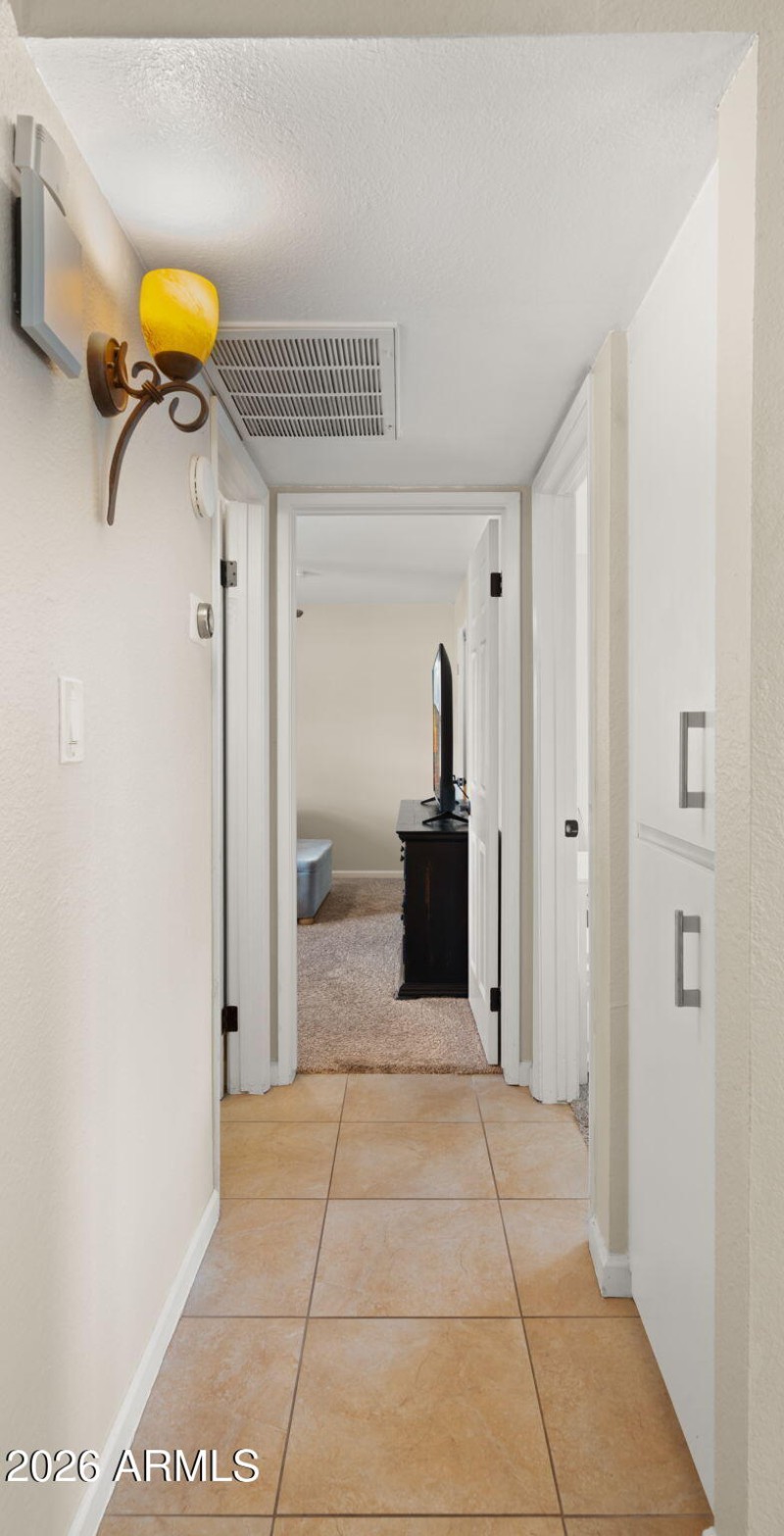 12-web-or-mls-Hallway
