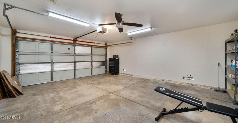 20-web-or-mls-Garage Interior