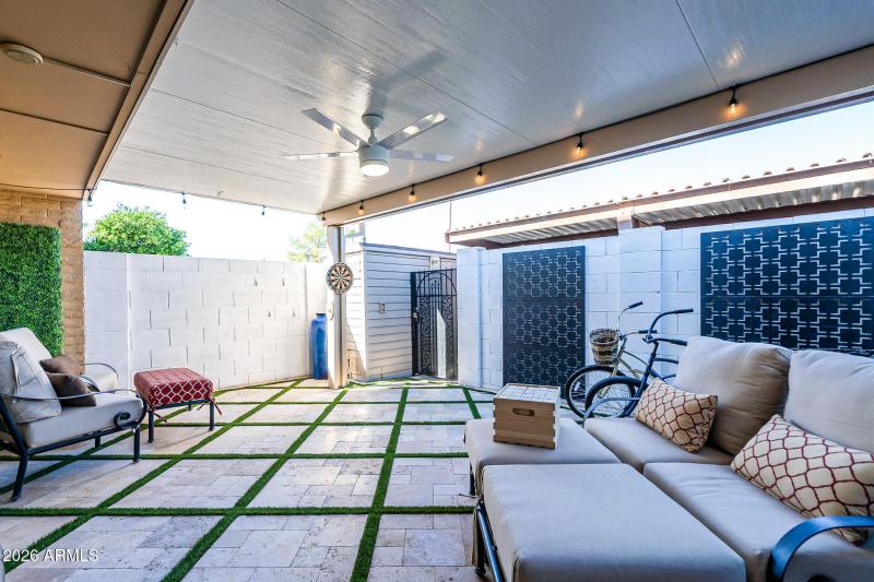 27_Private Patio_With Games