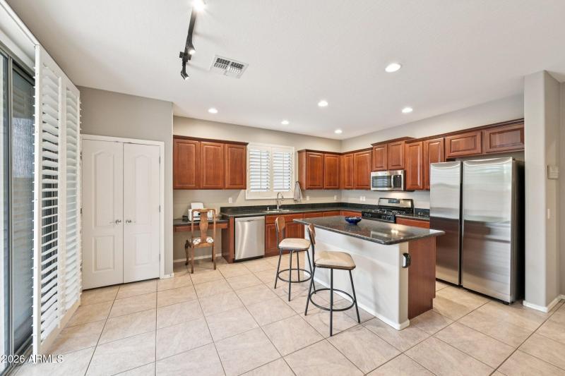 9-web-or-mls-West Bajada Rd-S1402-009