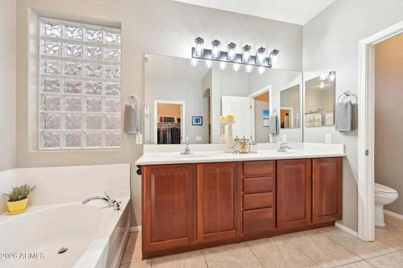 22-web-or-mls-West Bajada Rd-S1402-022