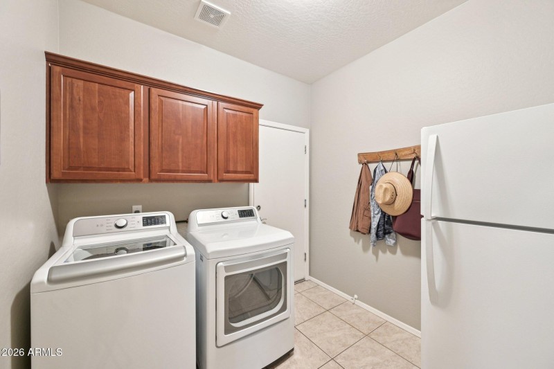 23-web-or-mls-West Bajada Rd-S1402-023