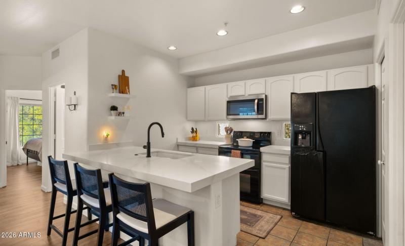 Kitchen - Island & Appliances