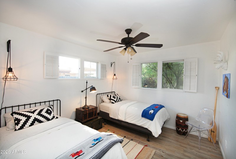 Jason McNeal ~ Miller House-1001