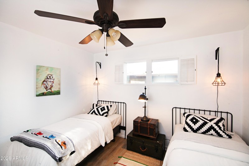 Jason McNeal ~ Miller House-1002