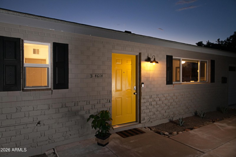 Jason McNeal ~ Miller House-1030