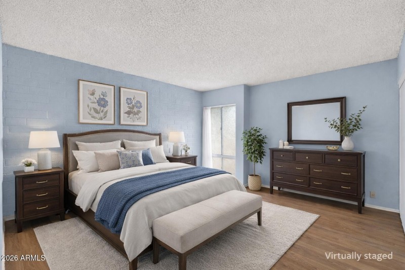 1701 W TUCKEY LN 206