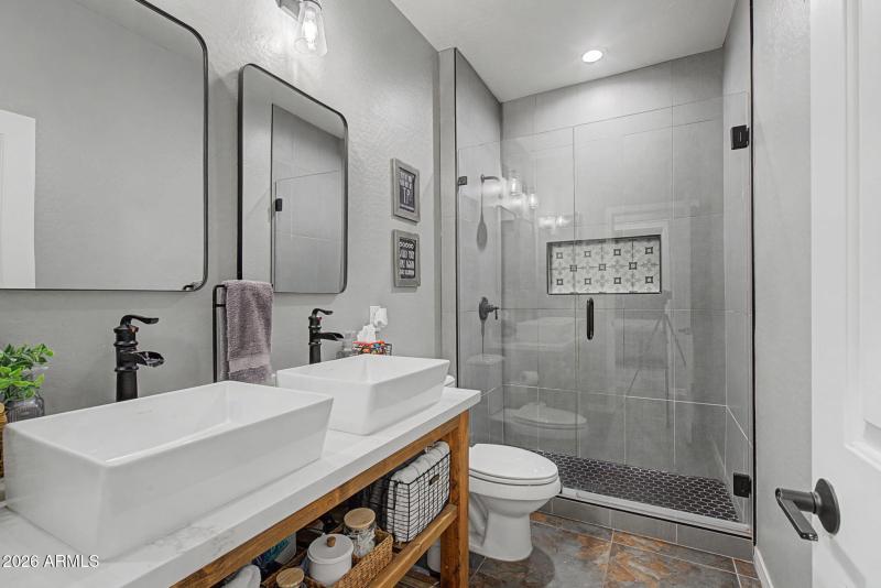 33-web-or-mls-Untitled-33