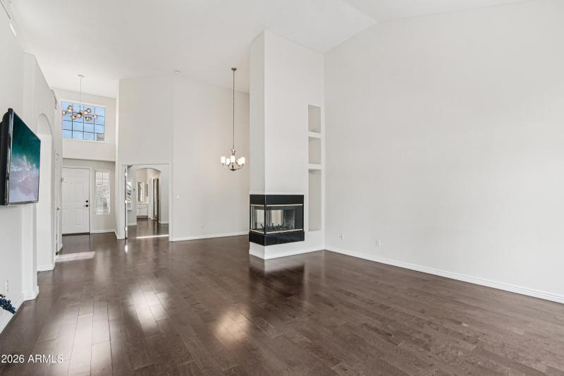 9-print-W Port Royale Ln-S1702-009