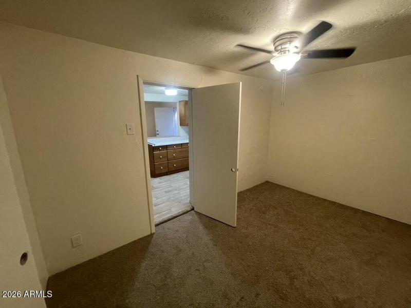 3DC07378-F264-4785-A765-45C84B07750E_1_1